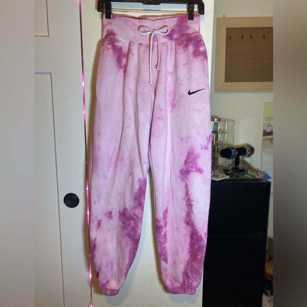 Nike Pink Tie Dye Jogger Sweatpants Cotton XS